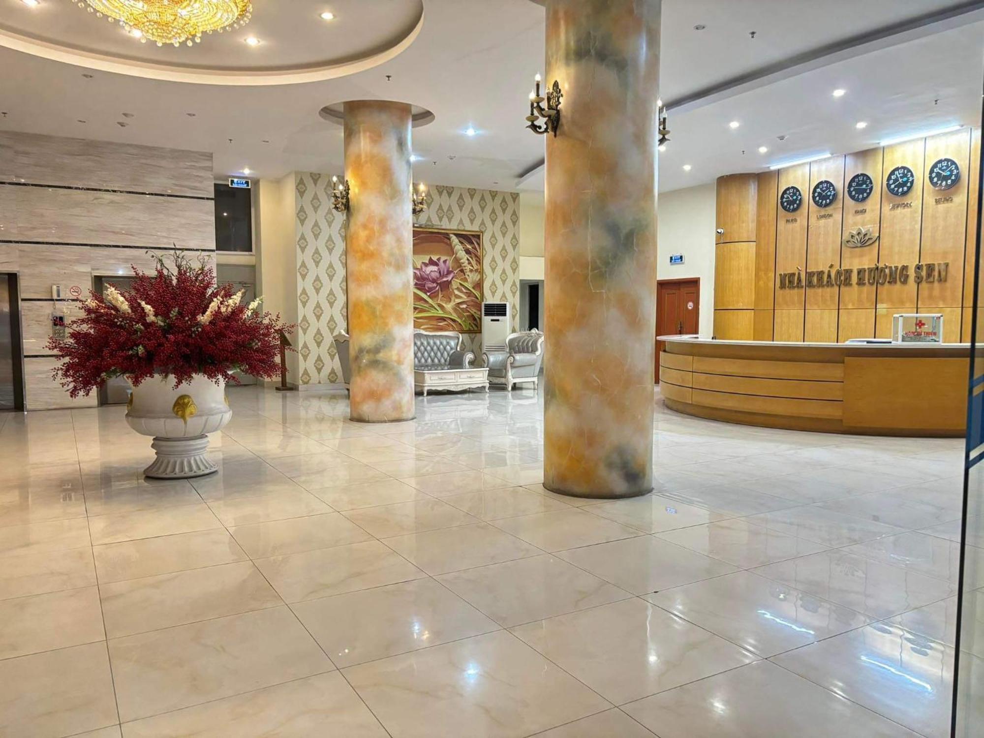 Hotel Nha Khach Huong Sen Hajfong Zewnętrze zdjęcie